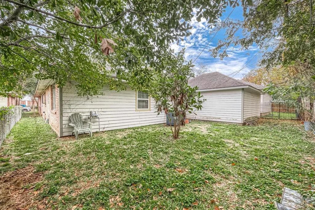 Photo of 2312 Suffolk Drive