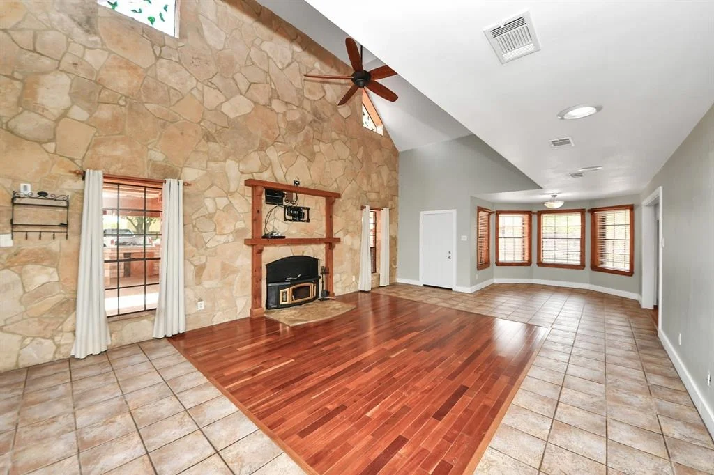 Photo of 21507 Whispering Pines