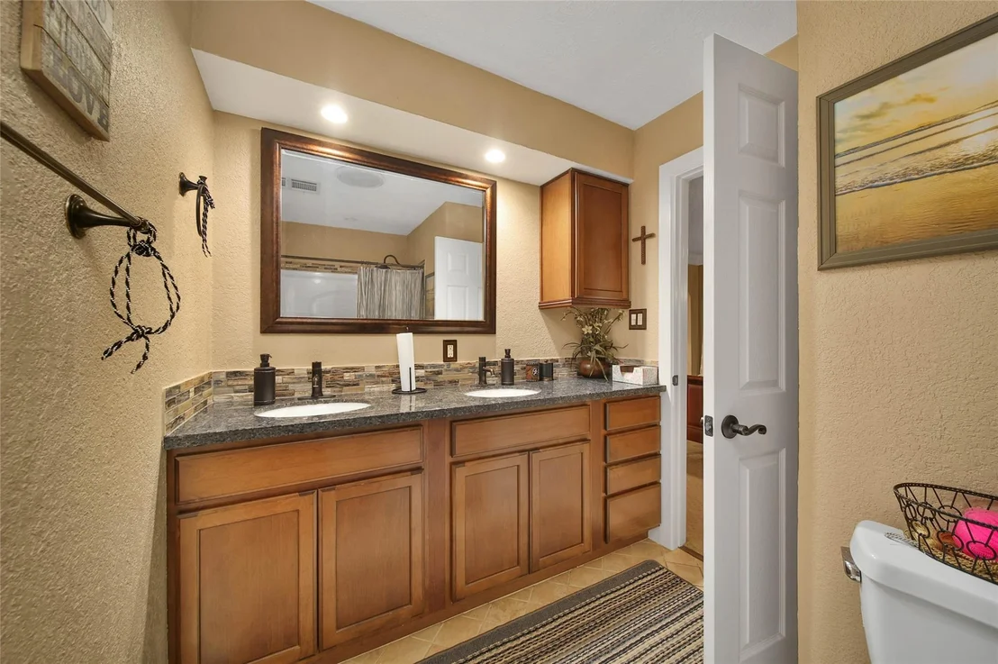 Photo of 360 Hollyglenn Street