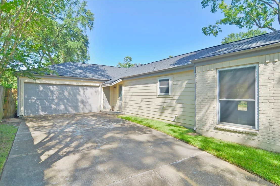 Photo of 4247 Crownwood Drive