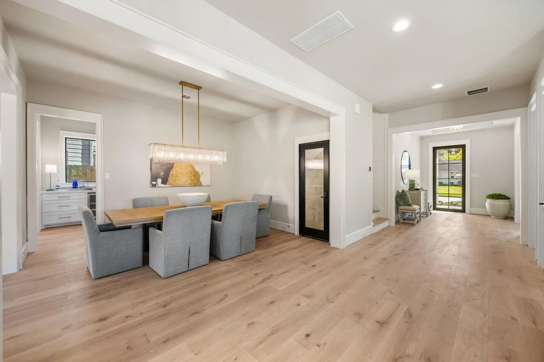 Photo of 4902 Oak Forest Drive