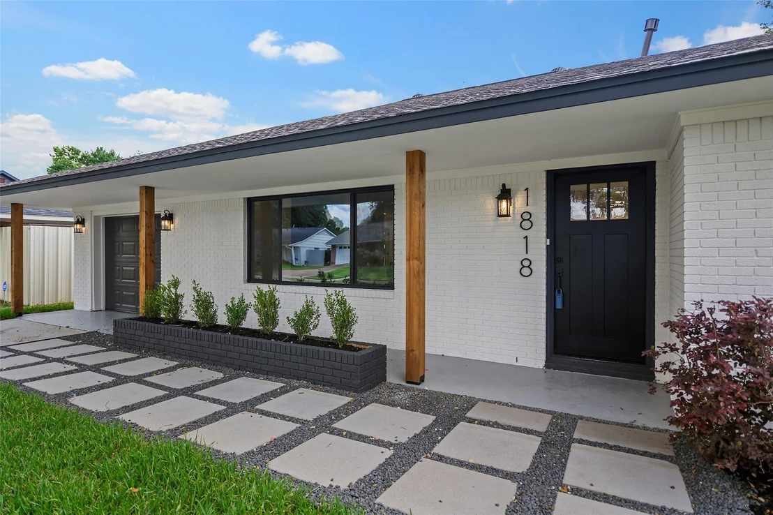 Photo of 1818 Watercrest Drive