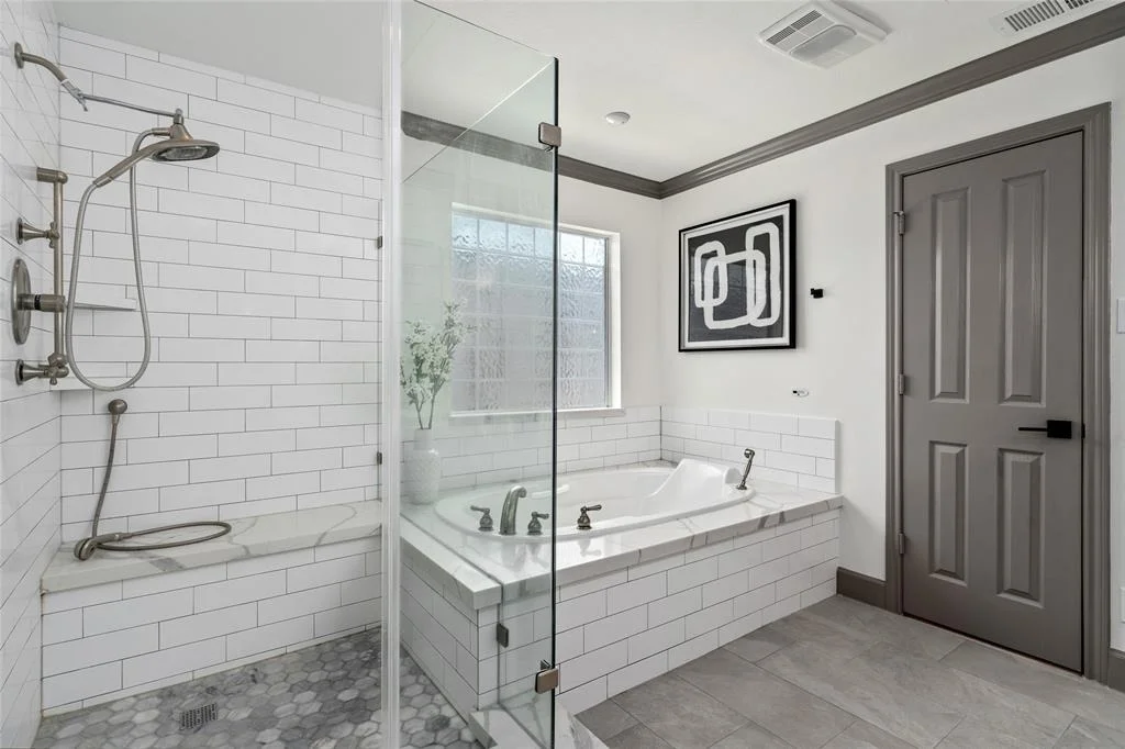 Photo of 854 W Forest Drive