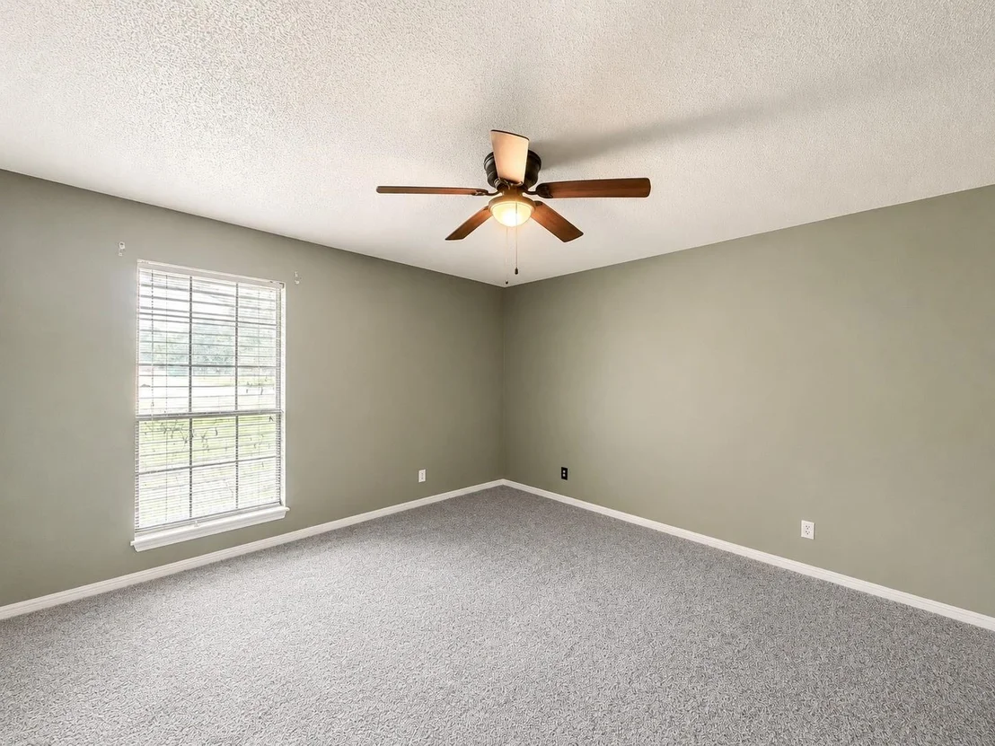 Photo of 708 Shady Lane