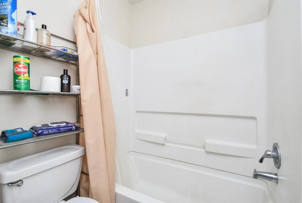 Photo of 3819 Middlecrest Lane