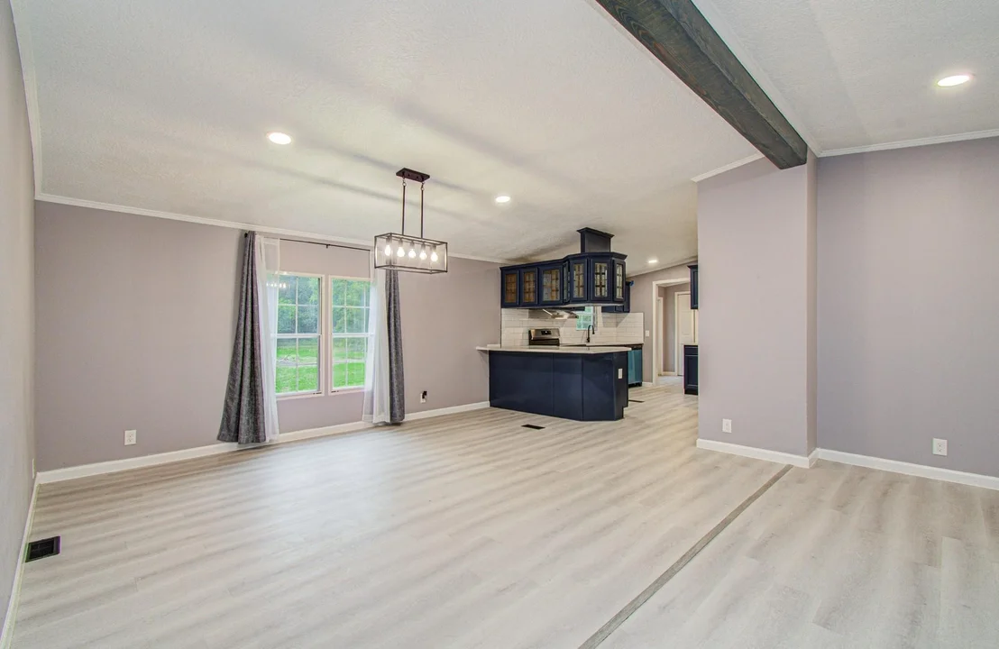 Photo of 272 Lone Pine Drive