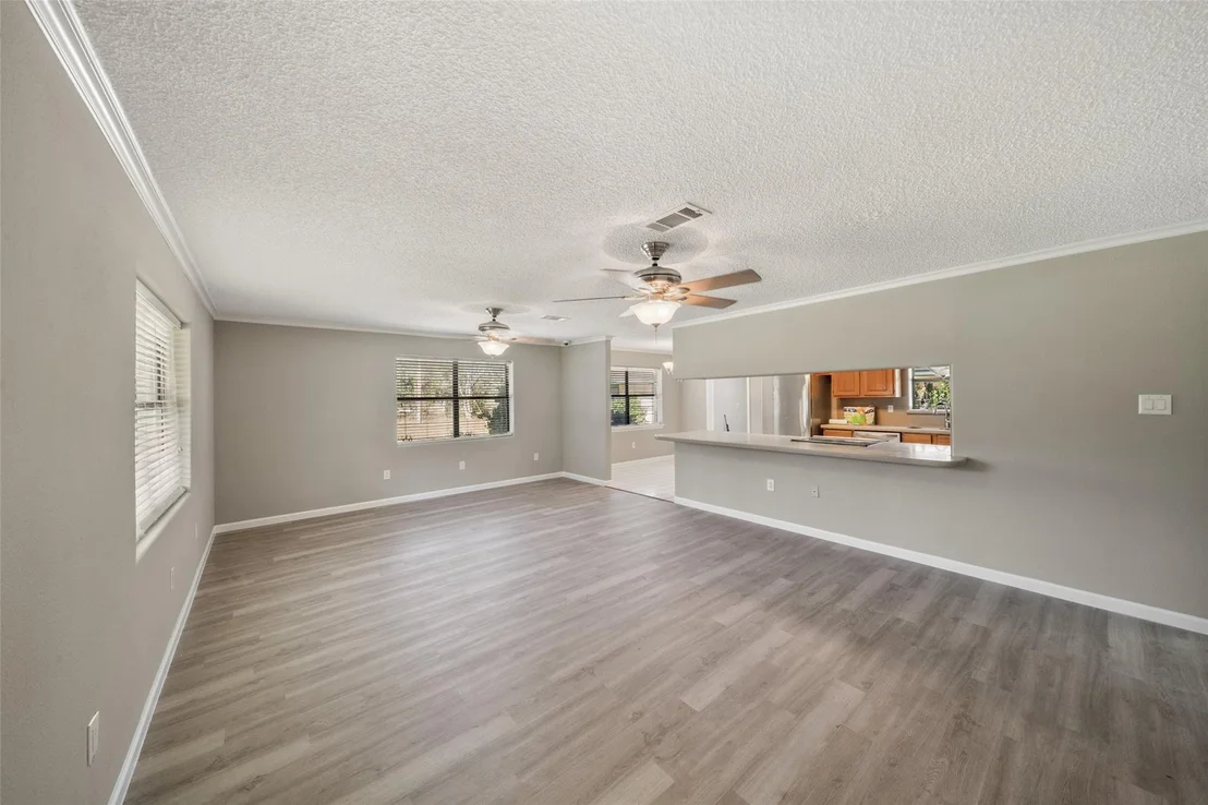 Photo of 1085 County Road 2222
