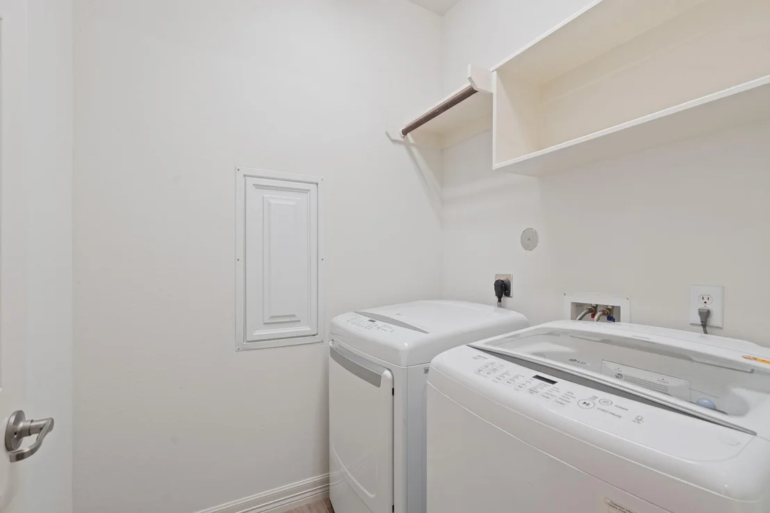 Photo of 7419 Avalon Trace
