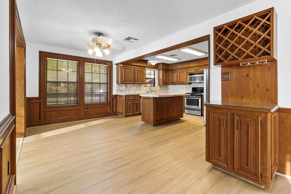 Photo of 554 Harbor Drive