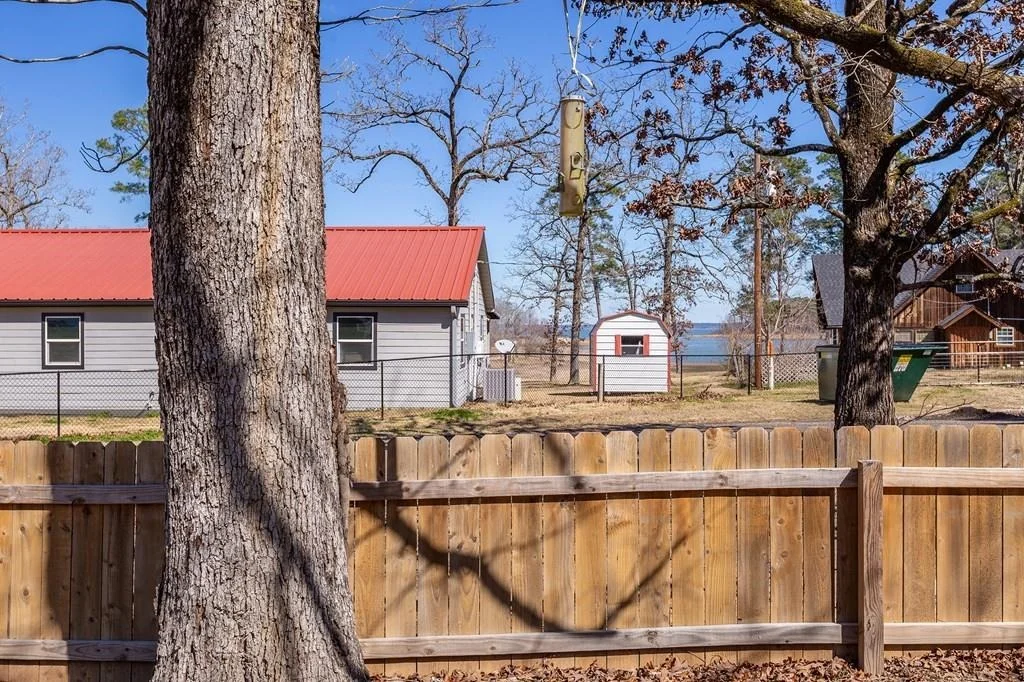 Photo of 195 Lakeside Drive