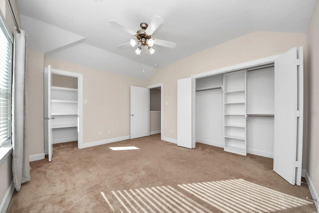 Photo of Unit 52 at 5951 South Loop E