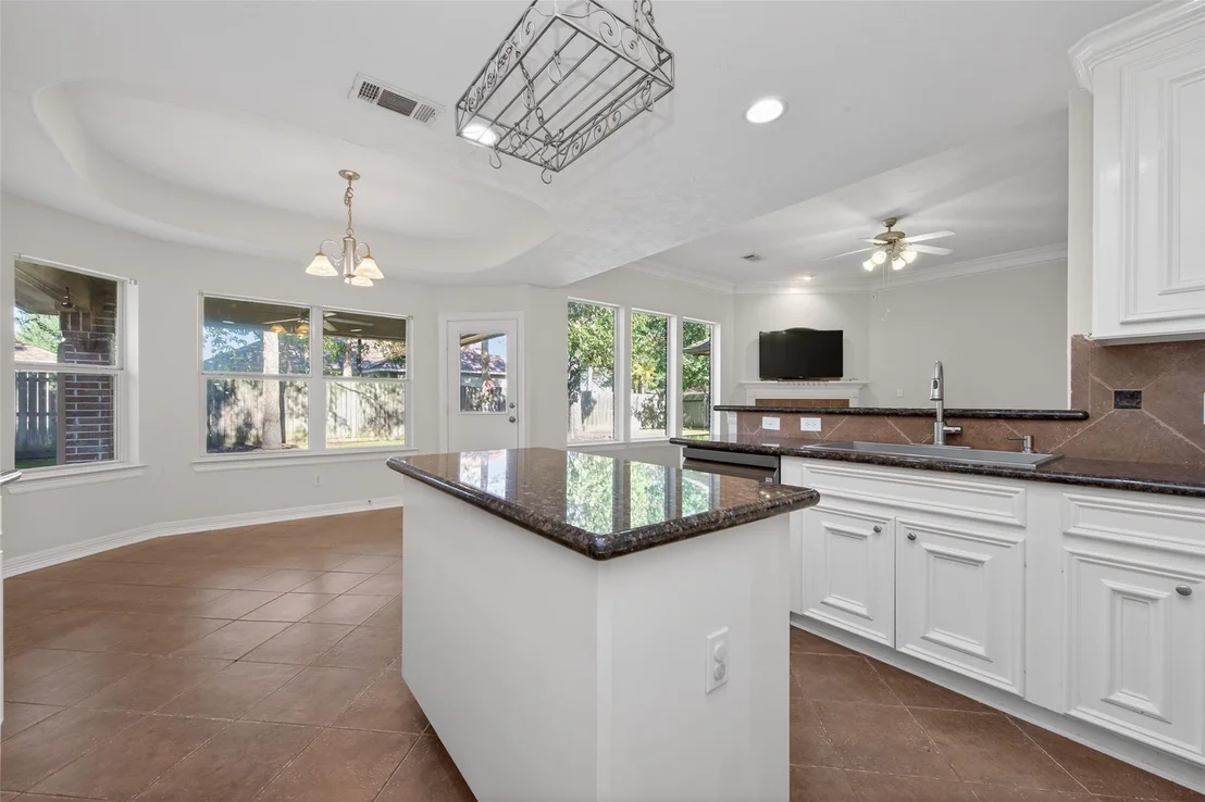 Photo of 3327 Willowbend Road