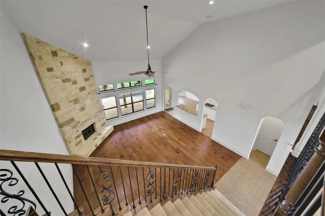 Photo of 40503 Manor Drive
