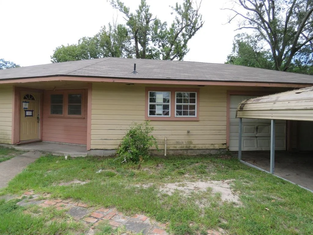 Photo of 1009 Ruby Lane