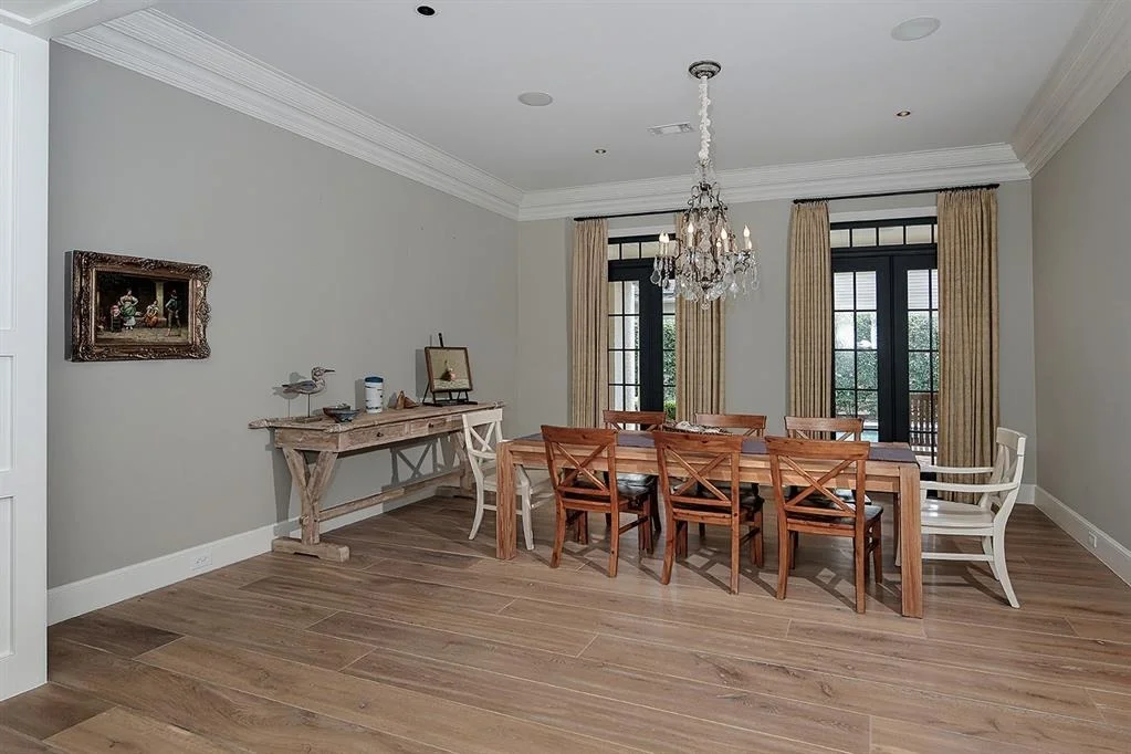 Photo of 46 E Bay Boulevard