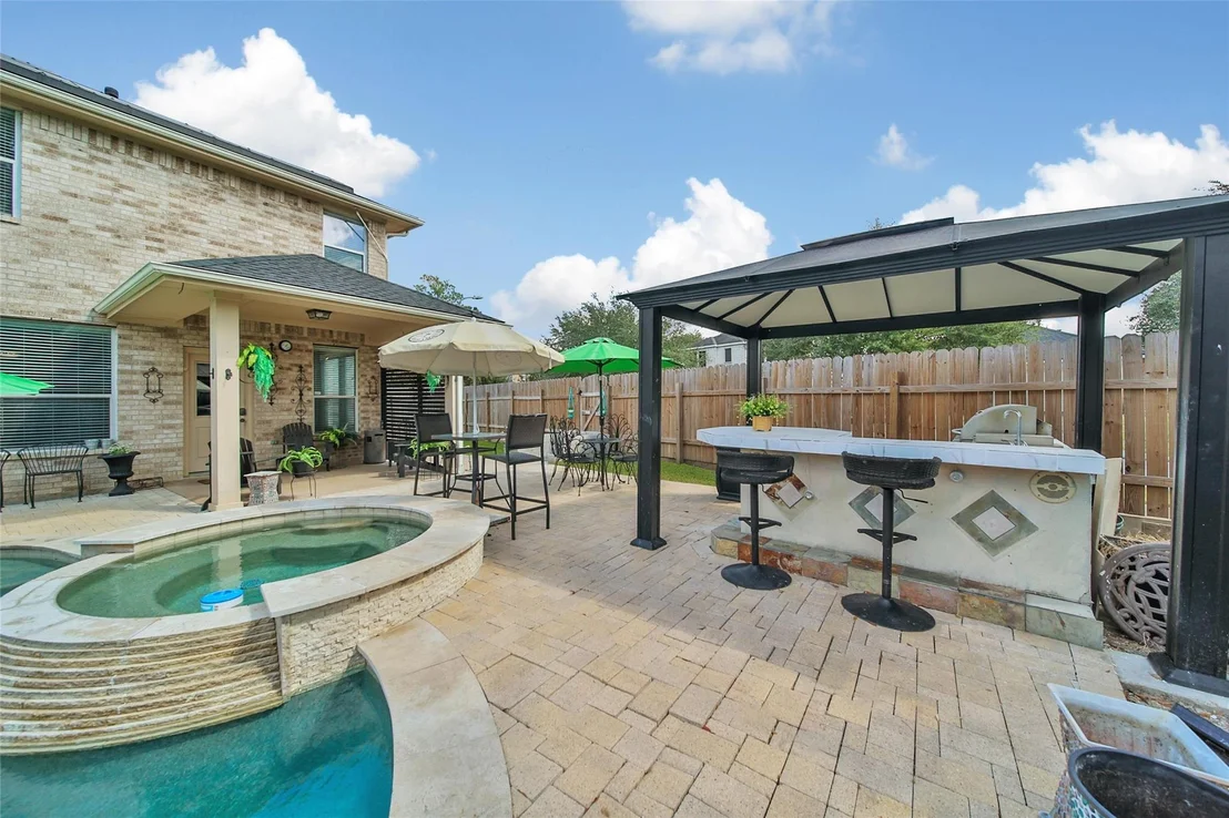 Photo of 18827 Squirrel Oaks Drive