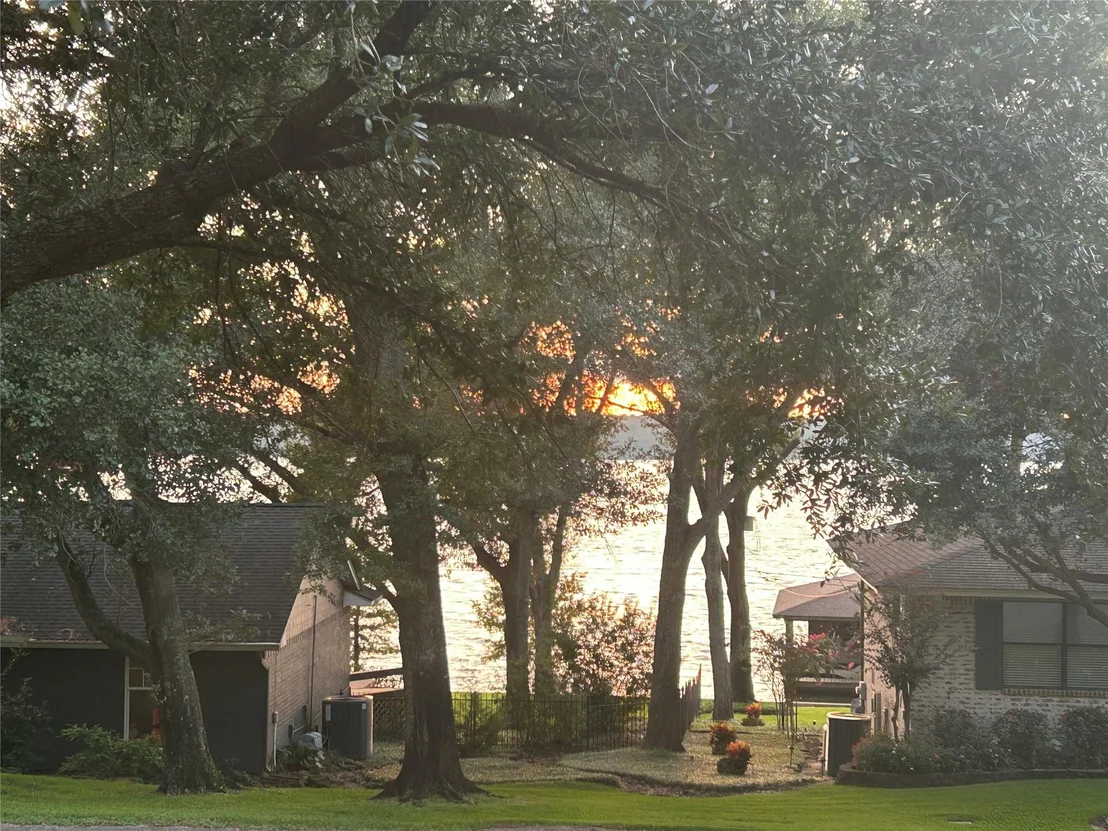Photo of 16000 Malibu W