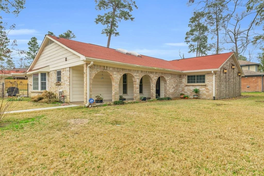 Photo of 302 Shady Glen Lane
