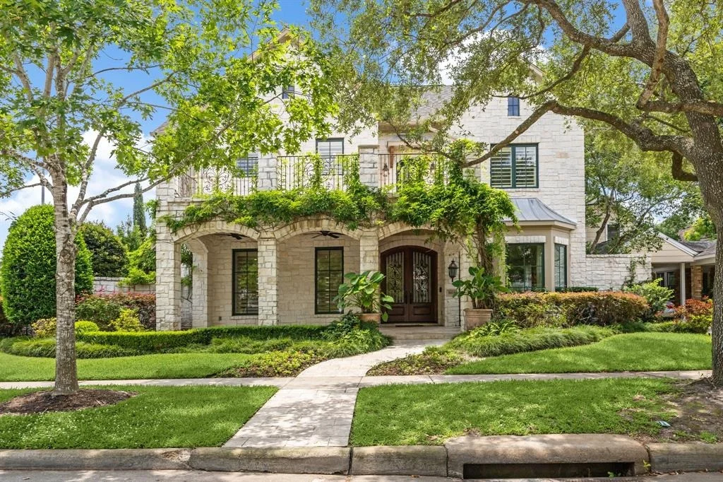Photo of 3019 Sunset Boulevard