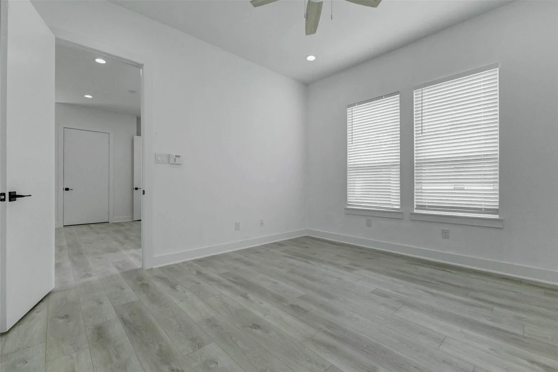 Photo of 5727 Elysium Street