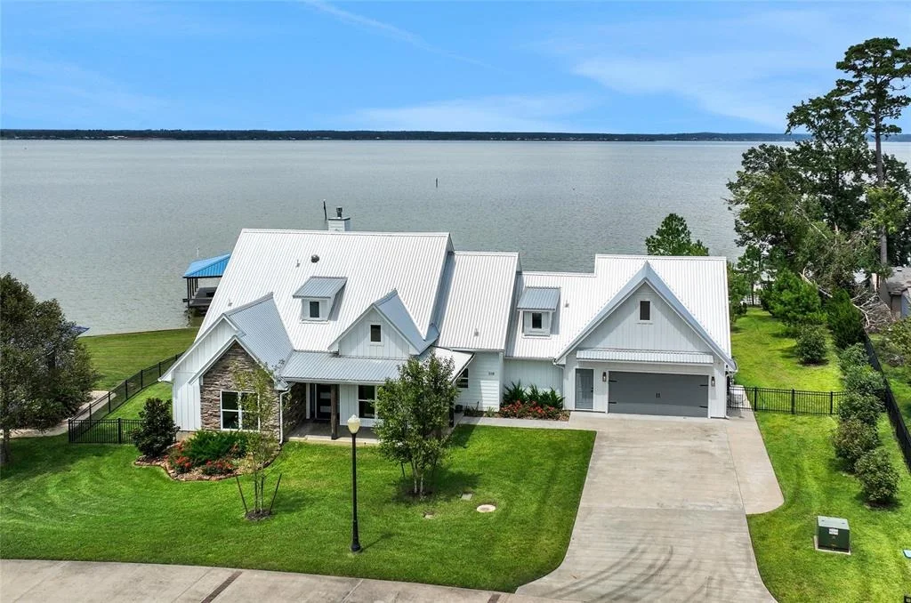 Photo of 110 Penguin Point