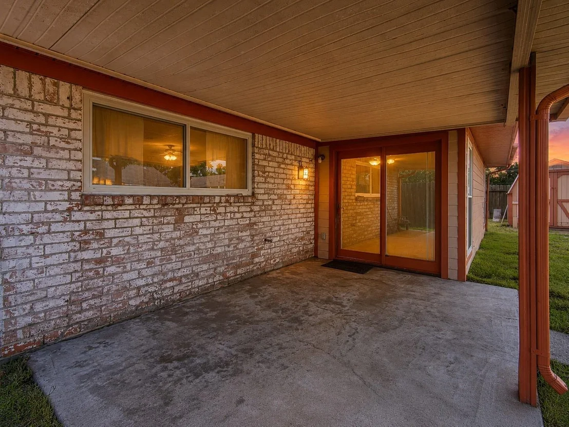 Photo of 2710 Burke Road