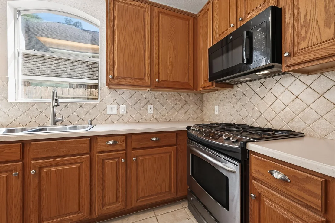 Photo of 15706 Clear Pointe Drive