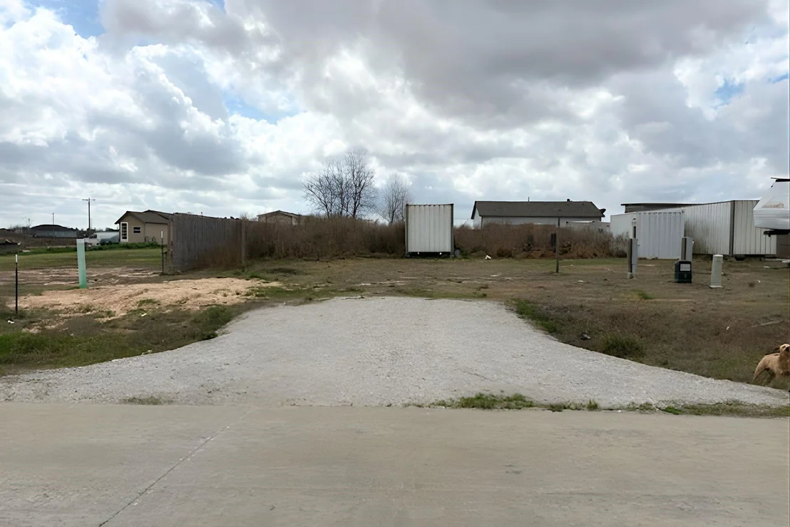Photo of 1209 Road 5802