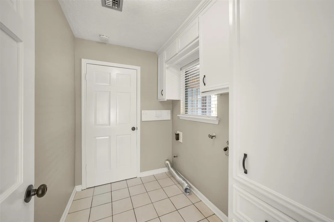 Photo of 25302 Fairbrook Lane