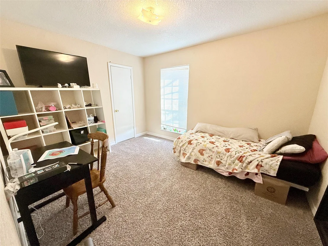 Photo of 2112 Rose Road