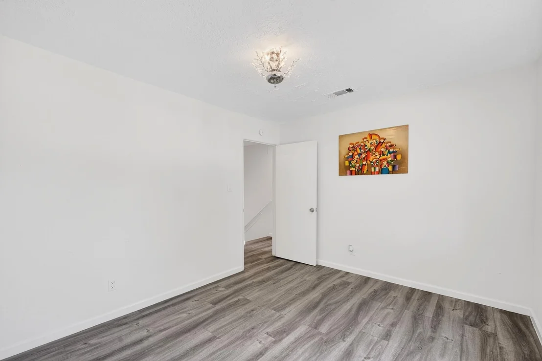 Photo of 24106 Spring Mill Lane