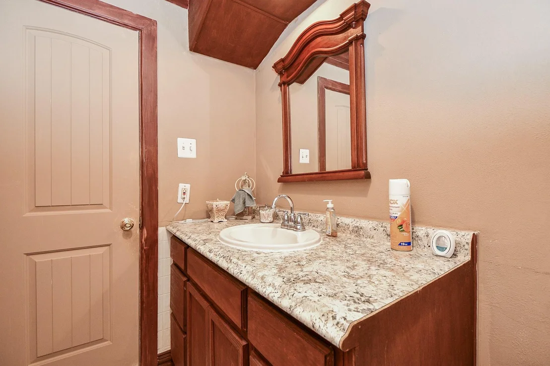 Photo of 5030 Peek Road