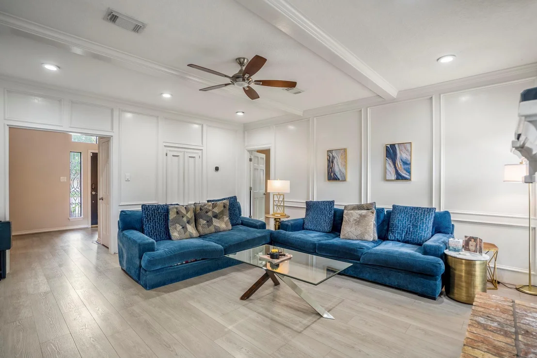 Photo of 407 Champion Lake Drive