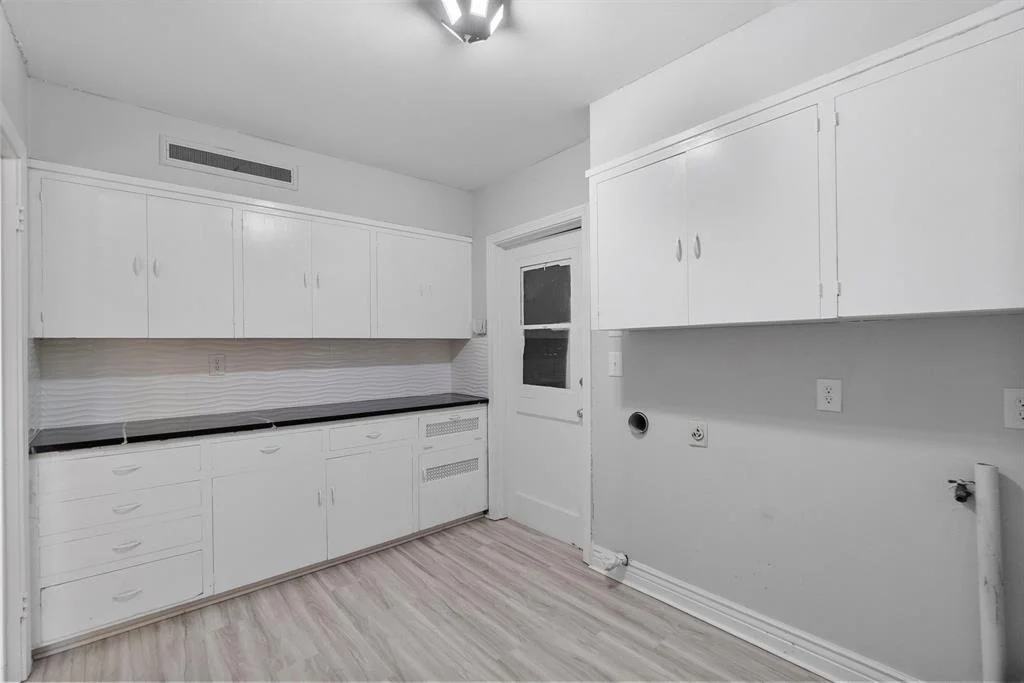 Photo of 1610 Shady Oaks Drive