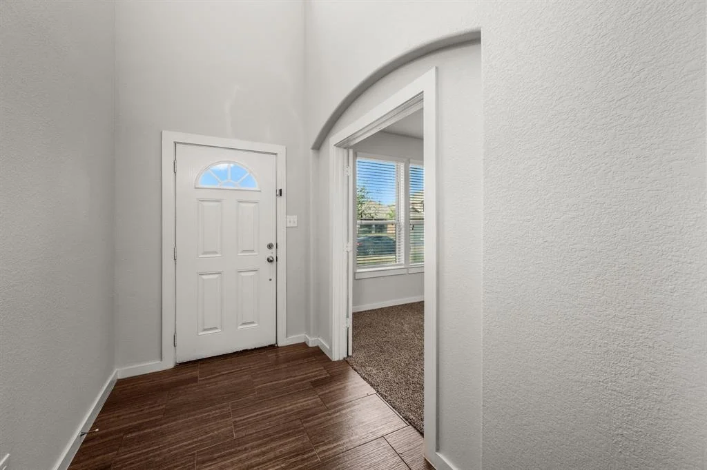 Photo of 6927 Glenmoor Drive