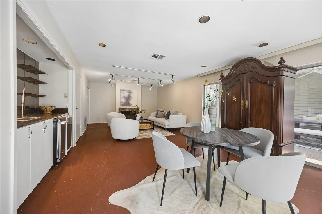 Photo of 2416 Addison Road