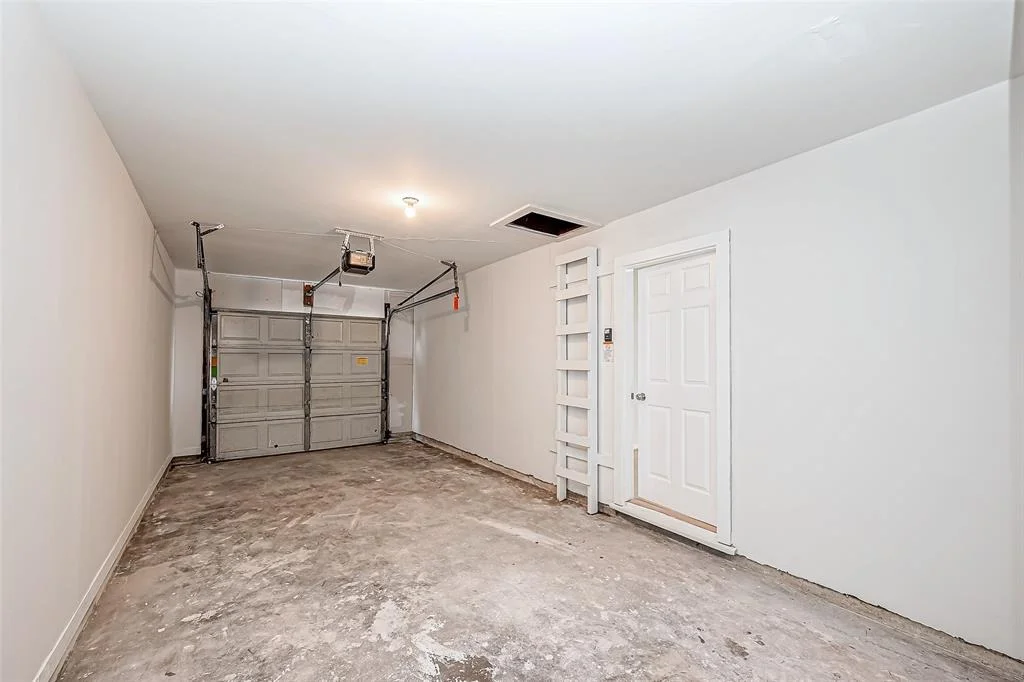 Photo of 4818 Holloway Drive