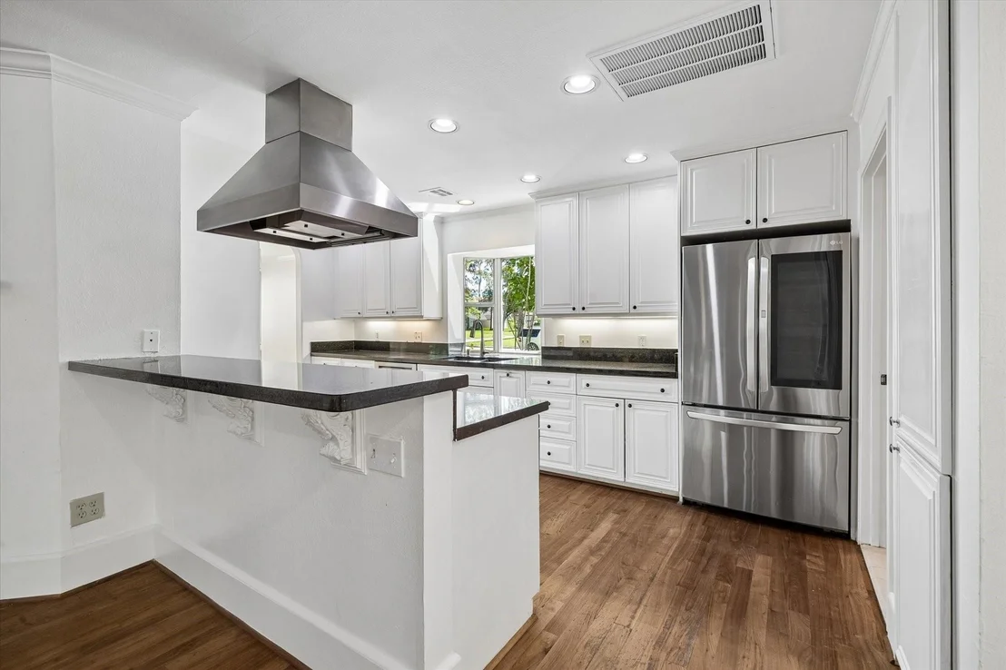 Photo of 41 Willowend Drive