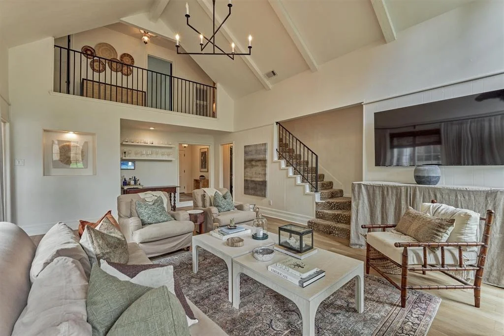 Photo of 6215 Glenhill Drive