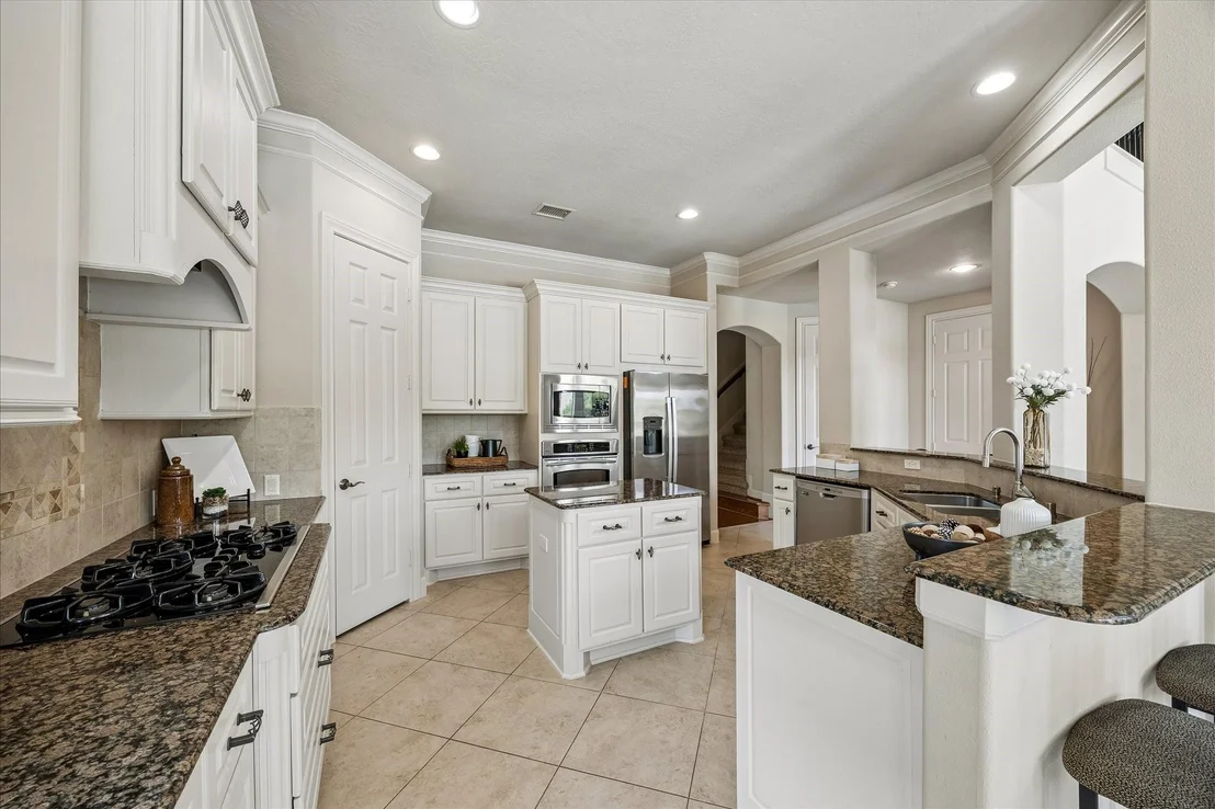 Photo of 3327 Louvre Lane