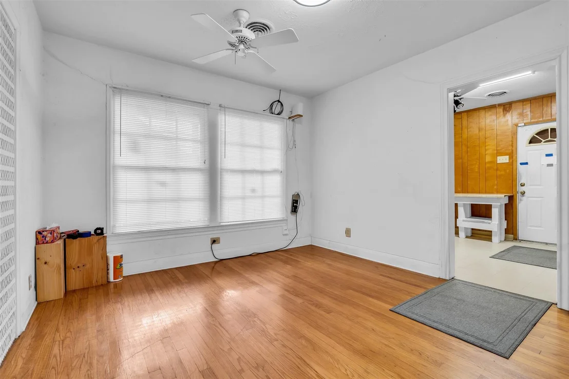 Photo of 218 Olive Avenue
