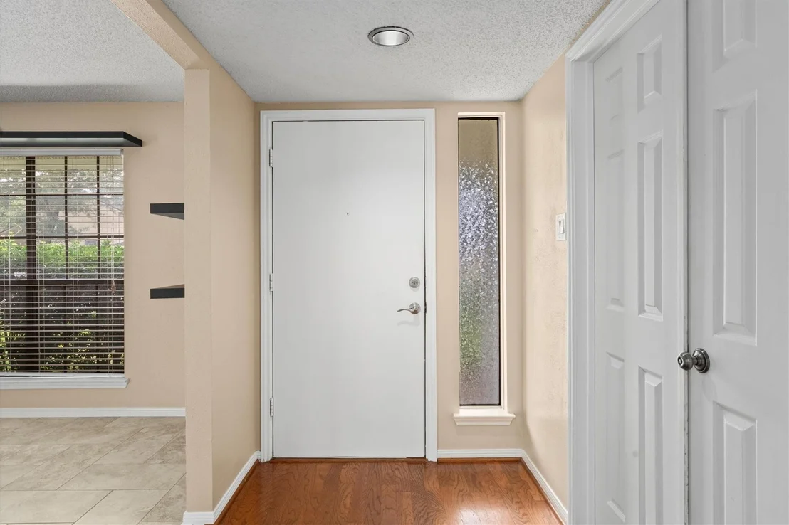 Photo of 6907 Five Forks Drive
