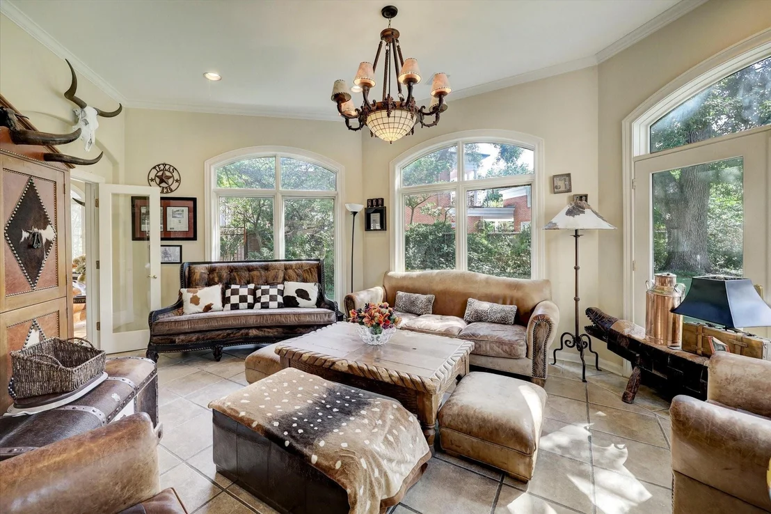 Photo of 3831 Del Monte Drive