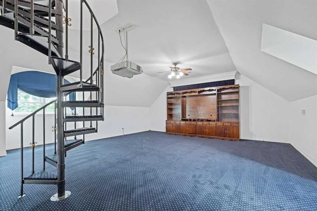 Photo of 39 La Jolla Circle