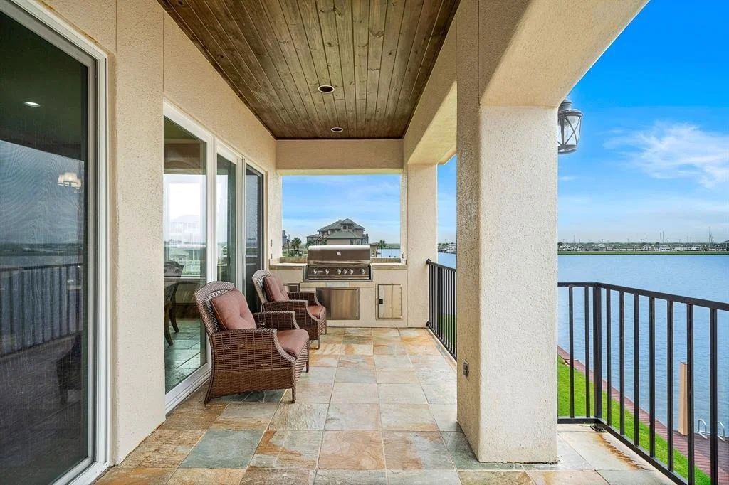 Photo of 21 Loggerhead