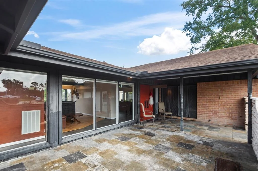 Photo of 3103 Green Leaf Lane