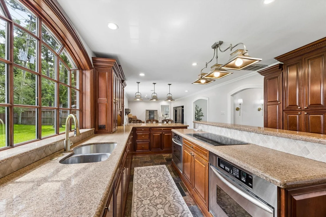 Photo of 934 Moss Spring Lane