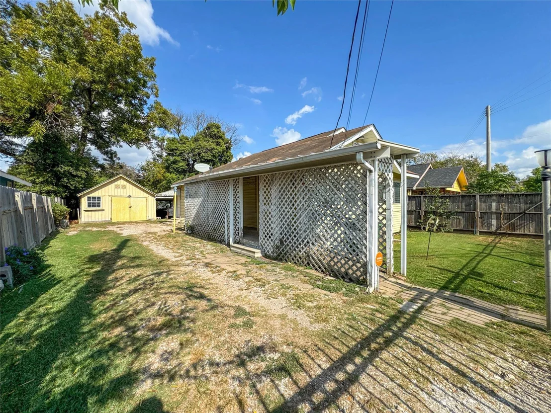 Photo of 8321 Leander Street