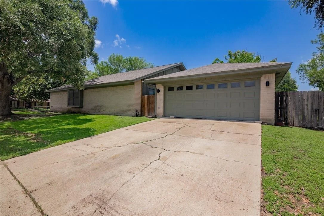 Photo of 602 Chimney Rock Drive