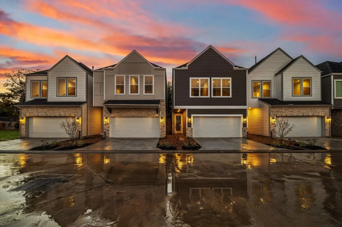 Photo of 413 Stonework Landing Lane